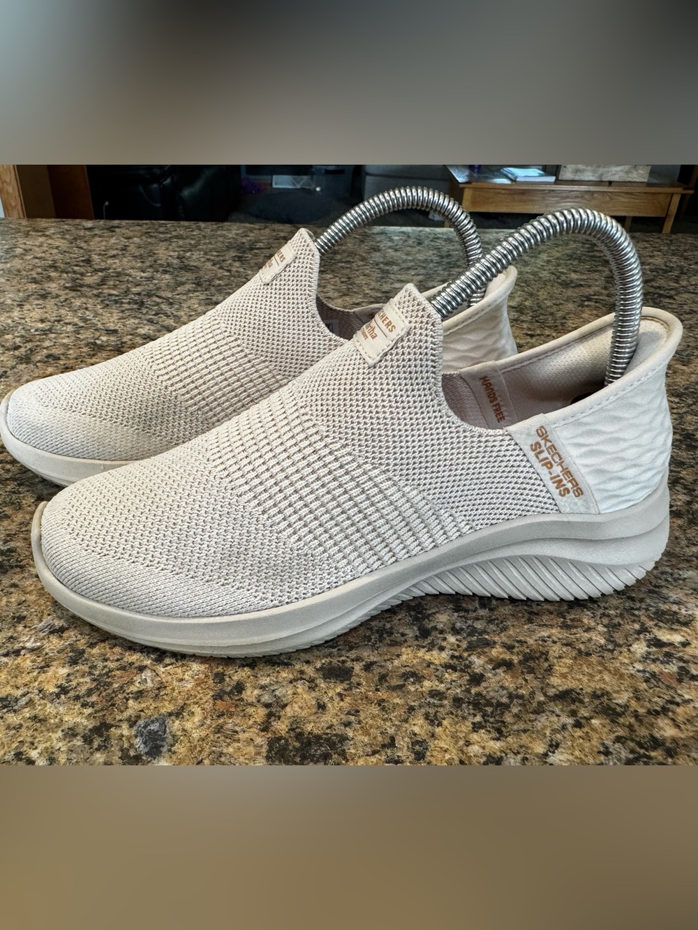 Skechers X Martha Steward Slip-ins Ultra Flex Shoes Women’s Size 6.5 Natural